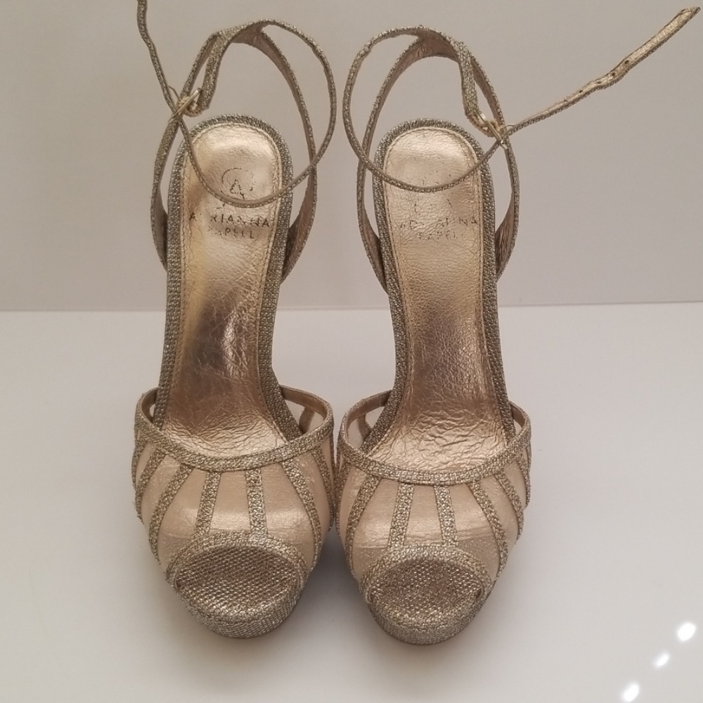 Adrianna Papell Gold Pumps - sz 9M